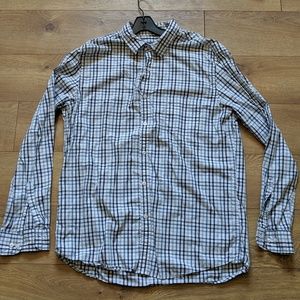 G.H Bass & Co Button Up - Large
